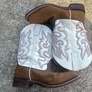 Laredo Western Boot Womens Lea Vamp Fox Casual Embroidered size 10.5